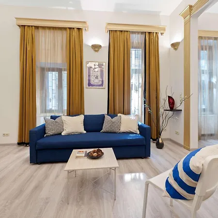דירה Three-bedroom Collection - Modern, Cozy & Chic בודפשט