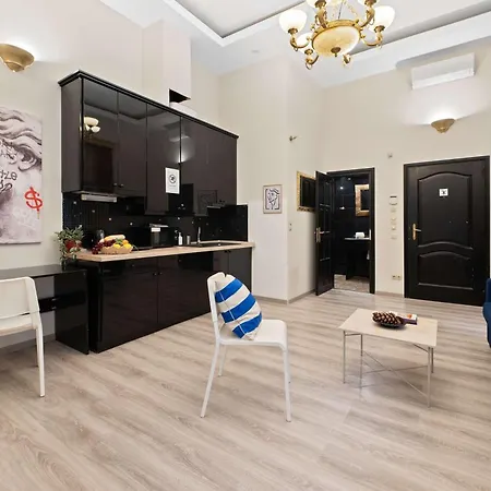 Three-bedroom Collection - Modern, Cozy & Chic *