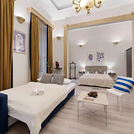 דירה Three-bedroom Collection - Modern, Cozy & Chic