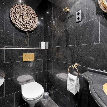 דירה Three-bedroom Collection - Modern, Cozy & Chic