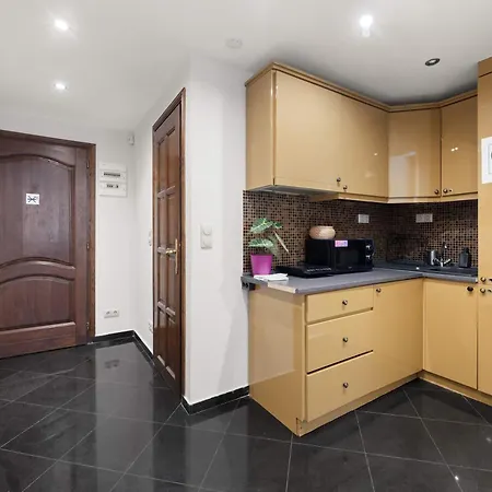 דירה Three-bedroom Collection - Modern, Cozy & Chic בודפשט